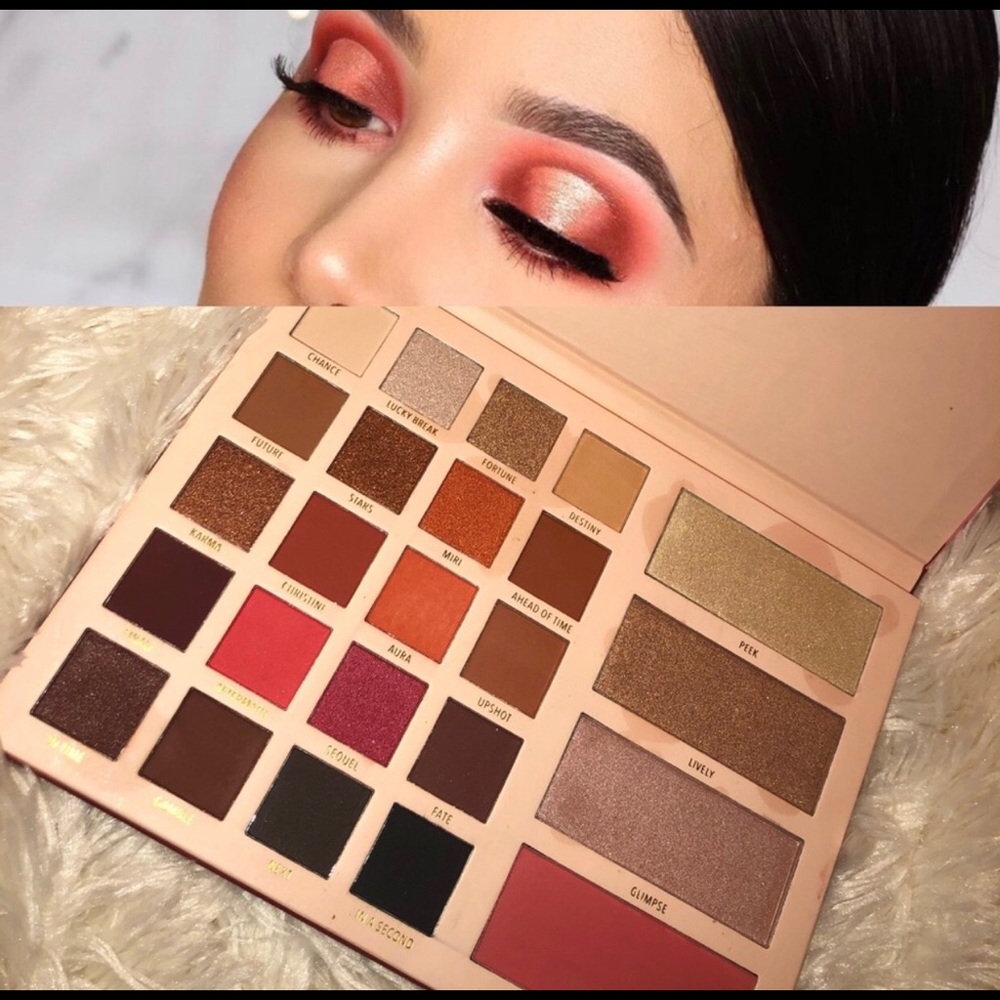 New! Moira discover me face makeup palette - Picture 2 of 5